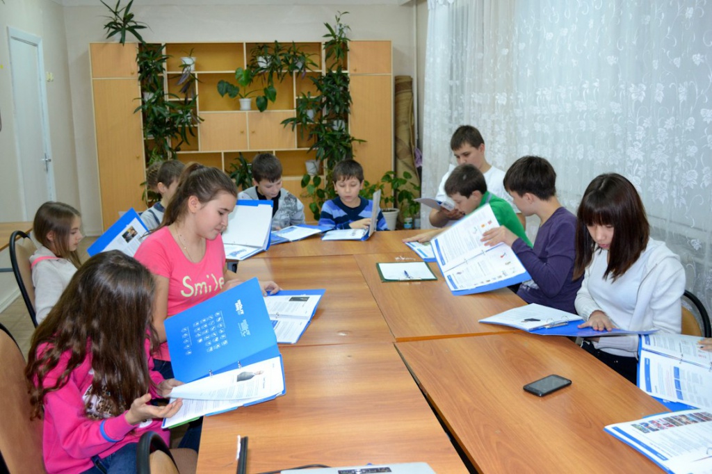 Волонтеры из ВолГУ провели урок в рамках мероприятий «Сочи 2014 - Год спустя» (1).jpg